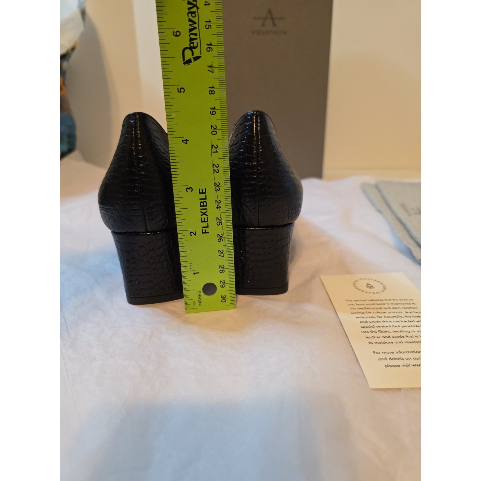 Aquatalia Pumps Womens Us Size 9 Croc Embossed Black Leather Waterproof Italy — image 6 of 8
